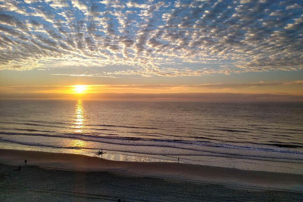Cozy Coastal Condo With Airy Oceanfront Balcony マートルビーチ エクステリア 写真