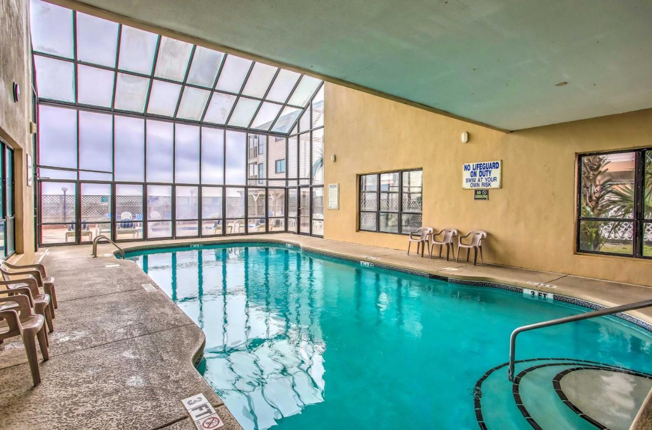 Cozy Coastal Condo With Airy Oceanfront Balcony マートルビーチ エクステリア 写真