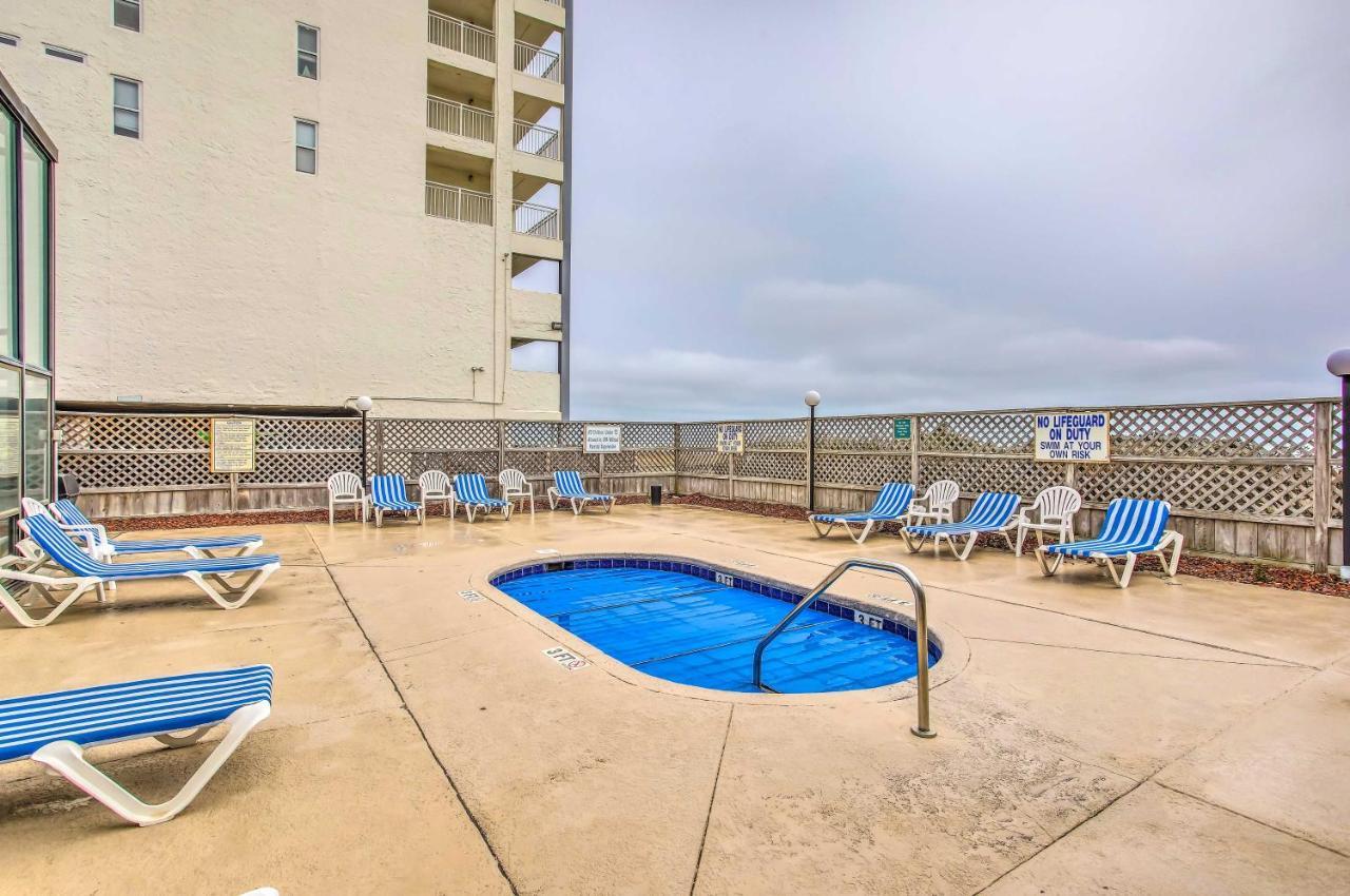 Cozy Coastal Condo With Airy Oceanfront Balcony マートルビーチ エクステリア 写真