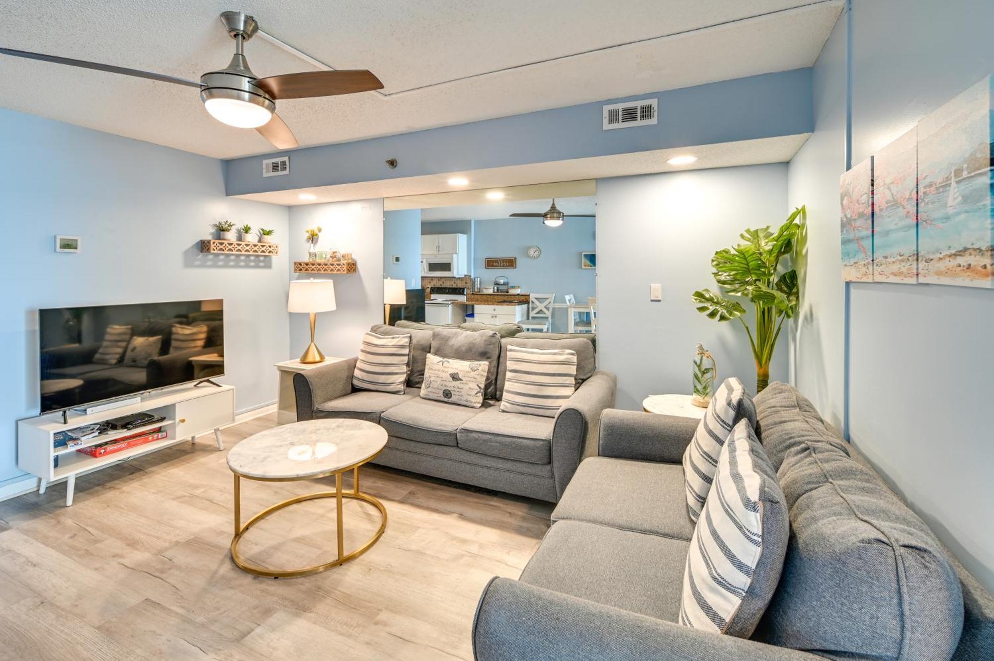Cozy Coastal Condo With Airy Oceanfront Balcony マートルビーチ エクステリア 写真