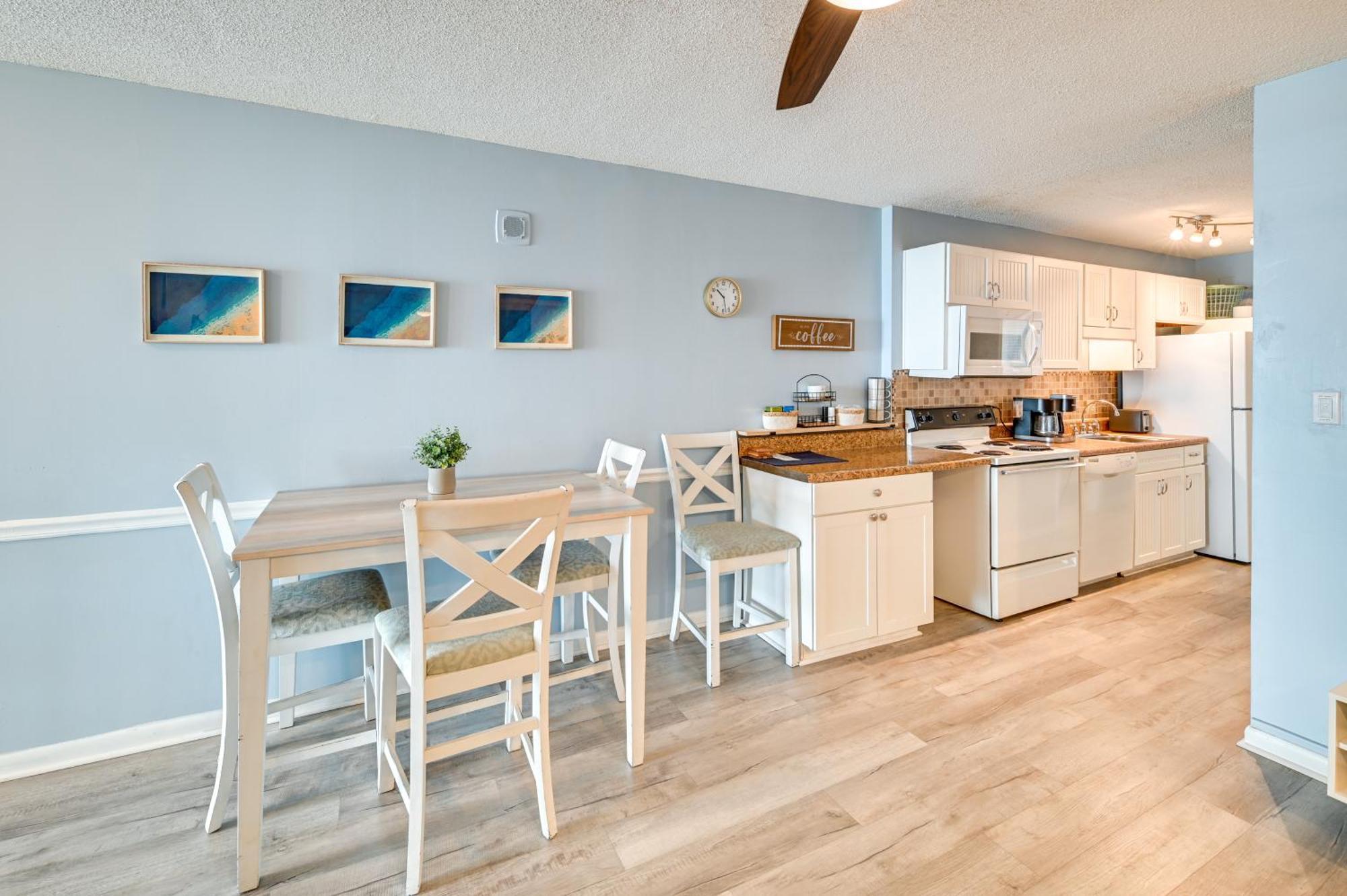 Cozy Coastal Condo With Airy Oceanfront Balcony マートルビーチ エクステリア 写真